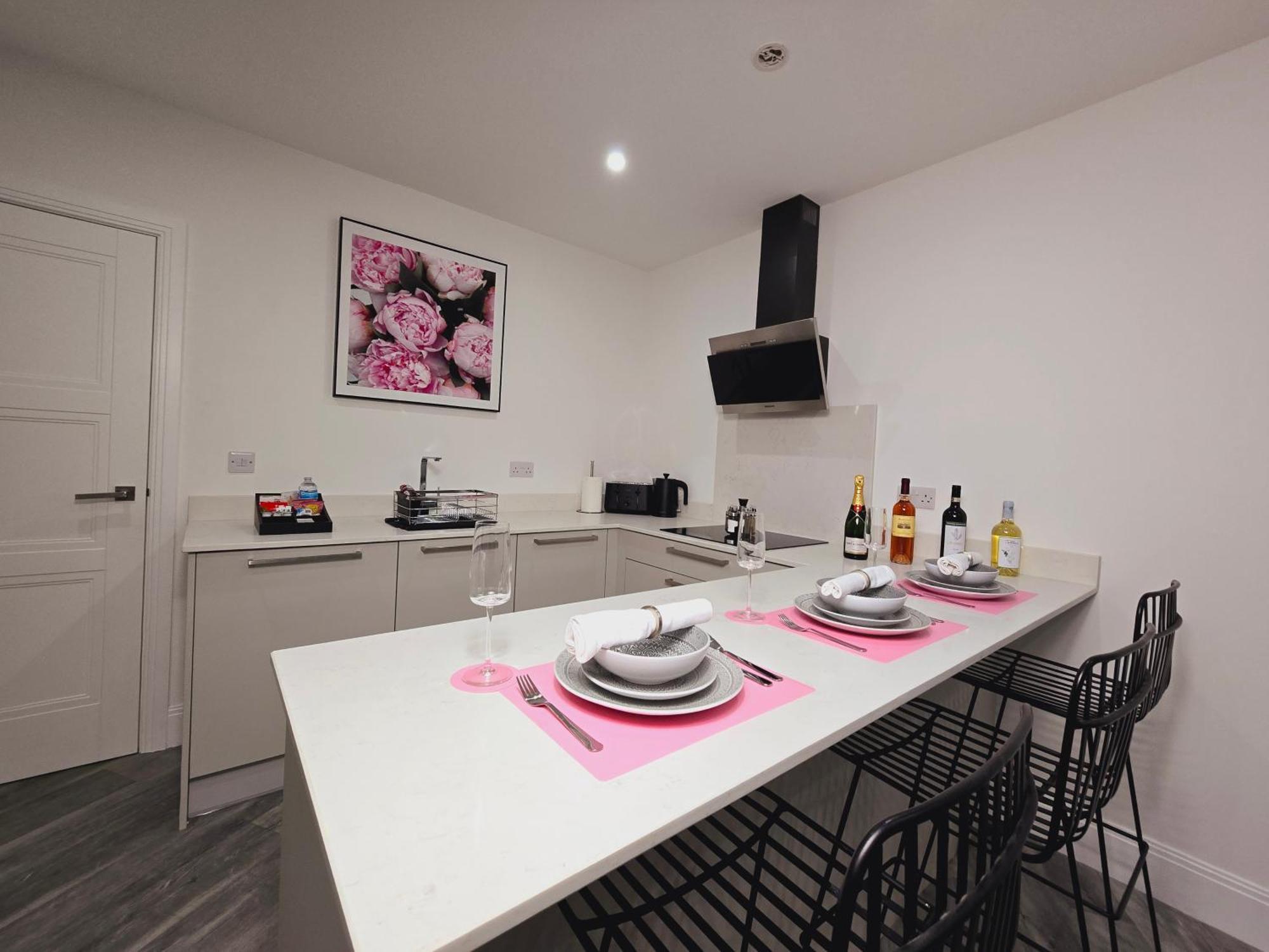 Abbey Corner By Nivaas Apartment Reading Exterior photo